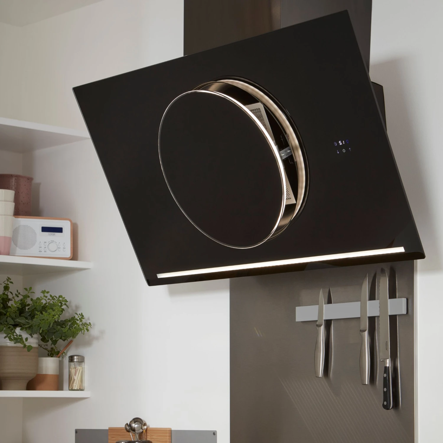 GoodHome Bamia GHAGRO90 Black Glass Round Angled Cooker Hood, (W)90cm - Image 9