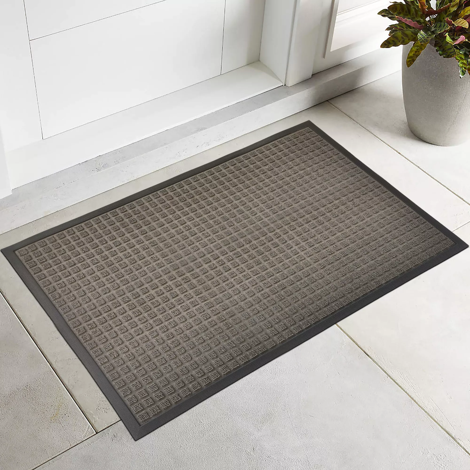 GoodHome Boykins Grey Geometric Barrier Mat, 60cm X 90cm - Image 2