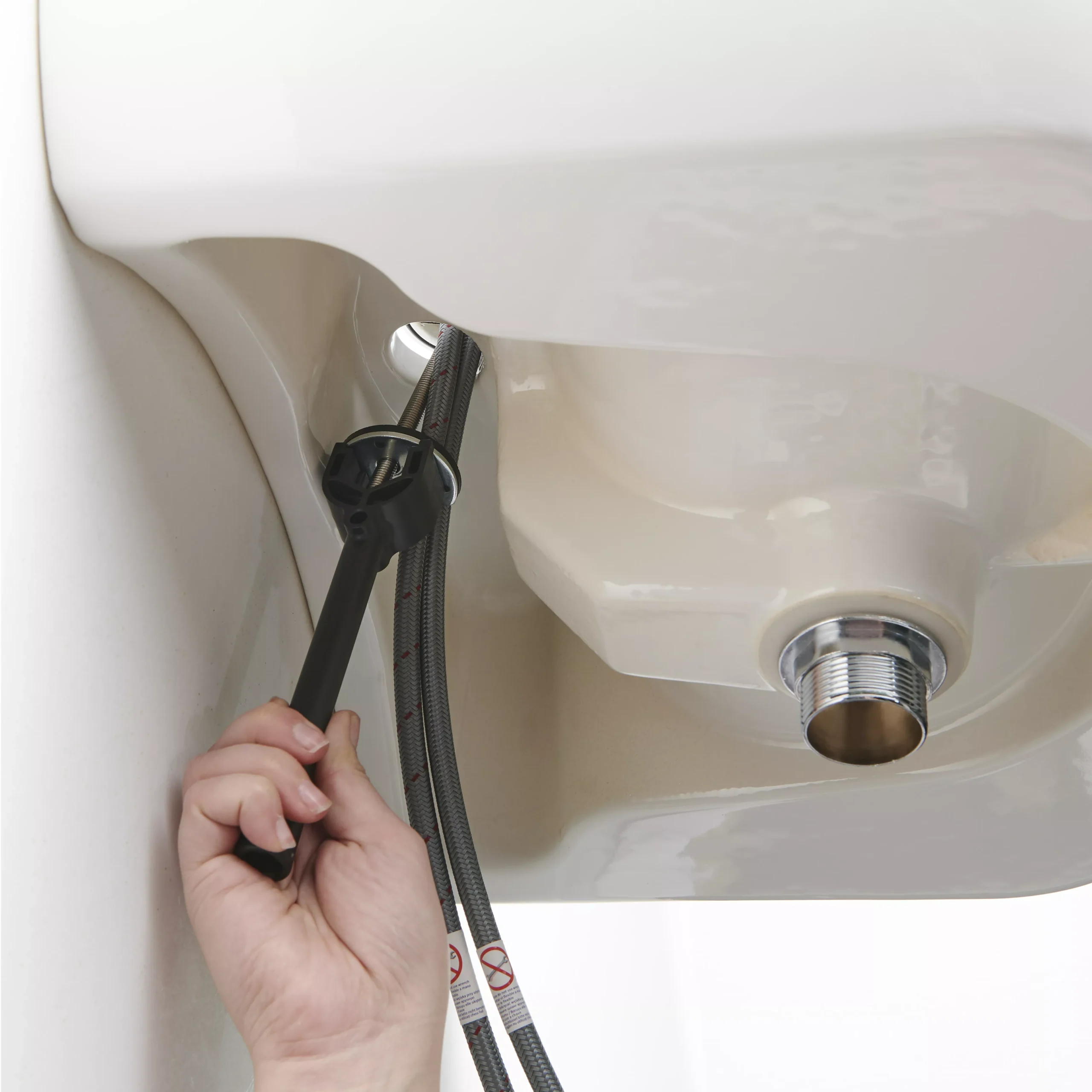 GoodHome Cavally Black Modern Basin Pillar Tap - Image 4